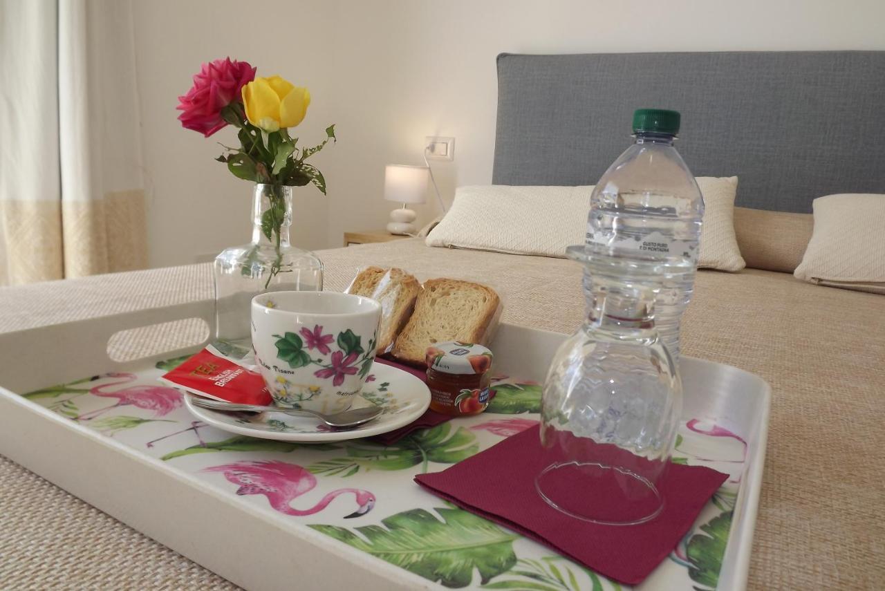 Flamingo Guest House- Rooms Olbia Exterior photo